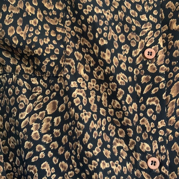 Plus size printed Boohoo button down - Picture 2 of 4